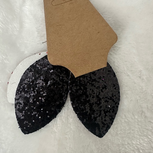 Gorgeous earring bundle - Picture 8 of 9